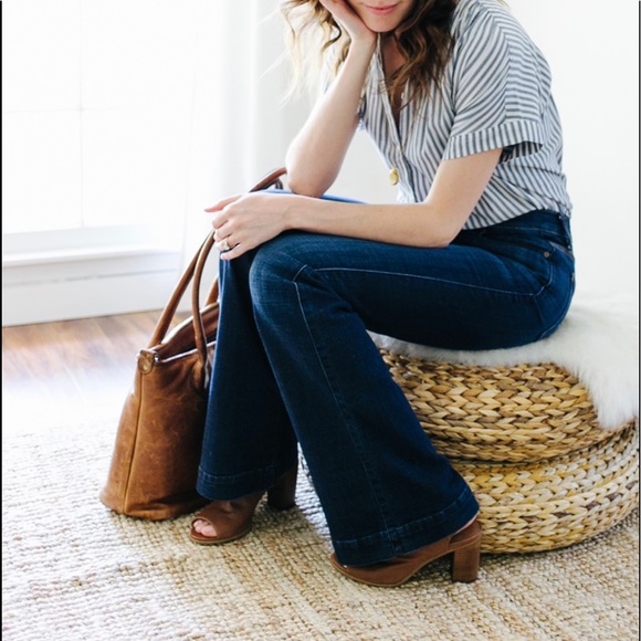 🥳I’ll be Hosting an InApp Party, June 16th @12PM for “The Best in Bags Party”🥳 - Picture 4 of 16